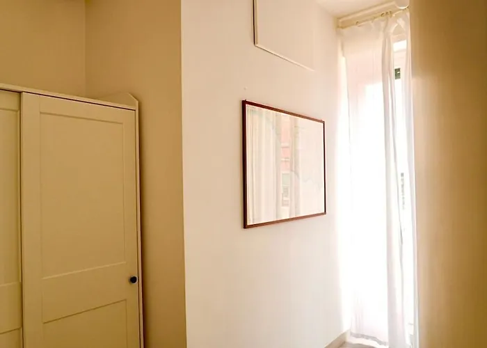 Entire Flat At Last Floor In Piazza Bologna Апартаменты
