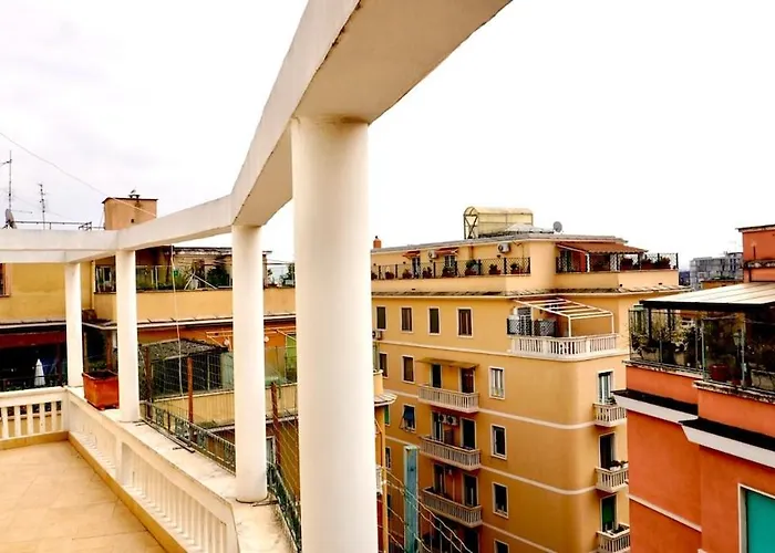 Entire Flat At Last Floor In Piazza Bologna Апартаменты