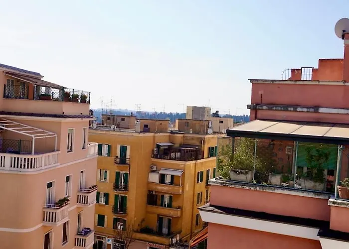Апартаменты Entire Flat At Last Floor In Piazza Bologna Рим