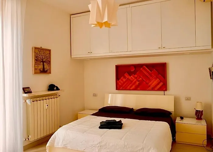 Апартаменты Entire Flat At Last Floor In Piazza Bologna *