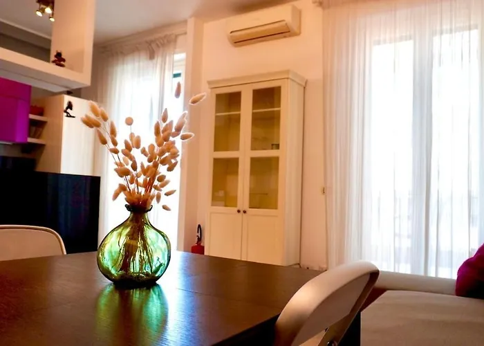 Апартаменты Entire Flat At Last Floor In Piazza Bologna Рим
